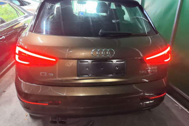 Used Audi Q3 2017 35 TFSI quattro all-wheel drive fashion model Rear