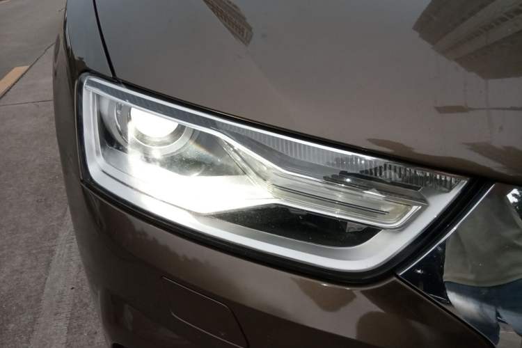 Used Audi Q3 2017 35 TFSI Fashion Model Right Front Headlight