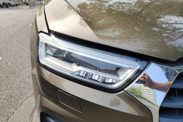 Used Audi Q3 2017 30 TFSI Fashion Model Right Front Headlight