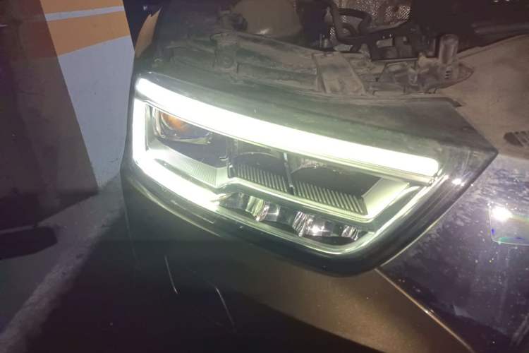 Used Audi Q3 2017 30 TFSI Fashion Model Right Front Headlight