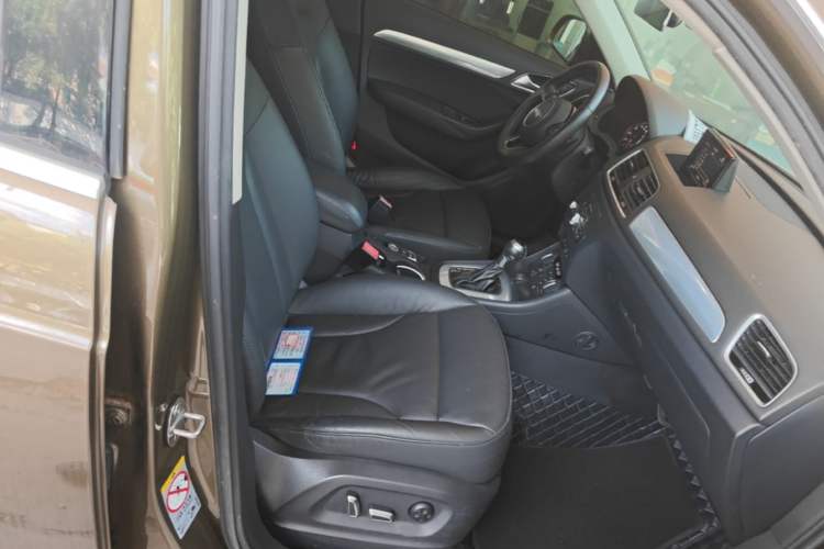 Used Audi Q3 2017 30 TFSI Fashion Model Right Front Seat