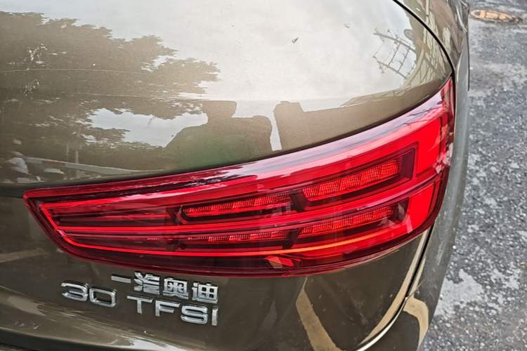Used Audi Q3 2017 30 TFSI Fashion Model Right Rear Taillight