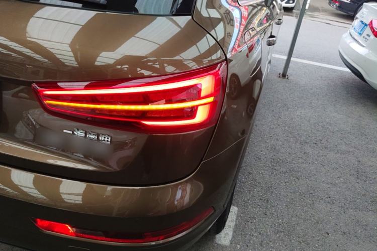 Used Audi Q3 2017 35 TFSI Fashion Model Right Rear Taillight