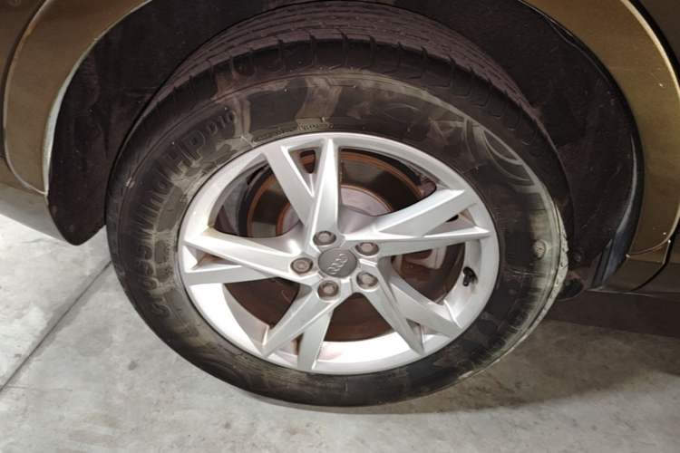 Used Audi Q3 2017 30 TFSI Fashion Model Right Rear Wheel Hub