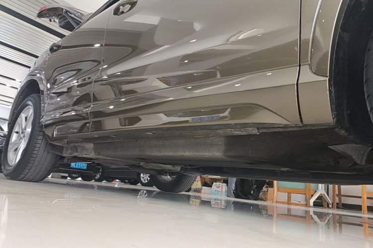 Used Audi Q3 2017 30 TFSI Fashion Model Right Side Sill