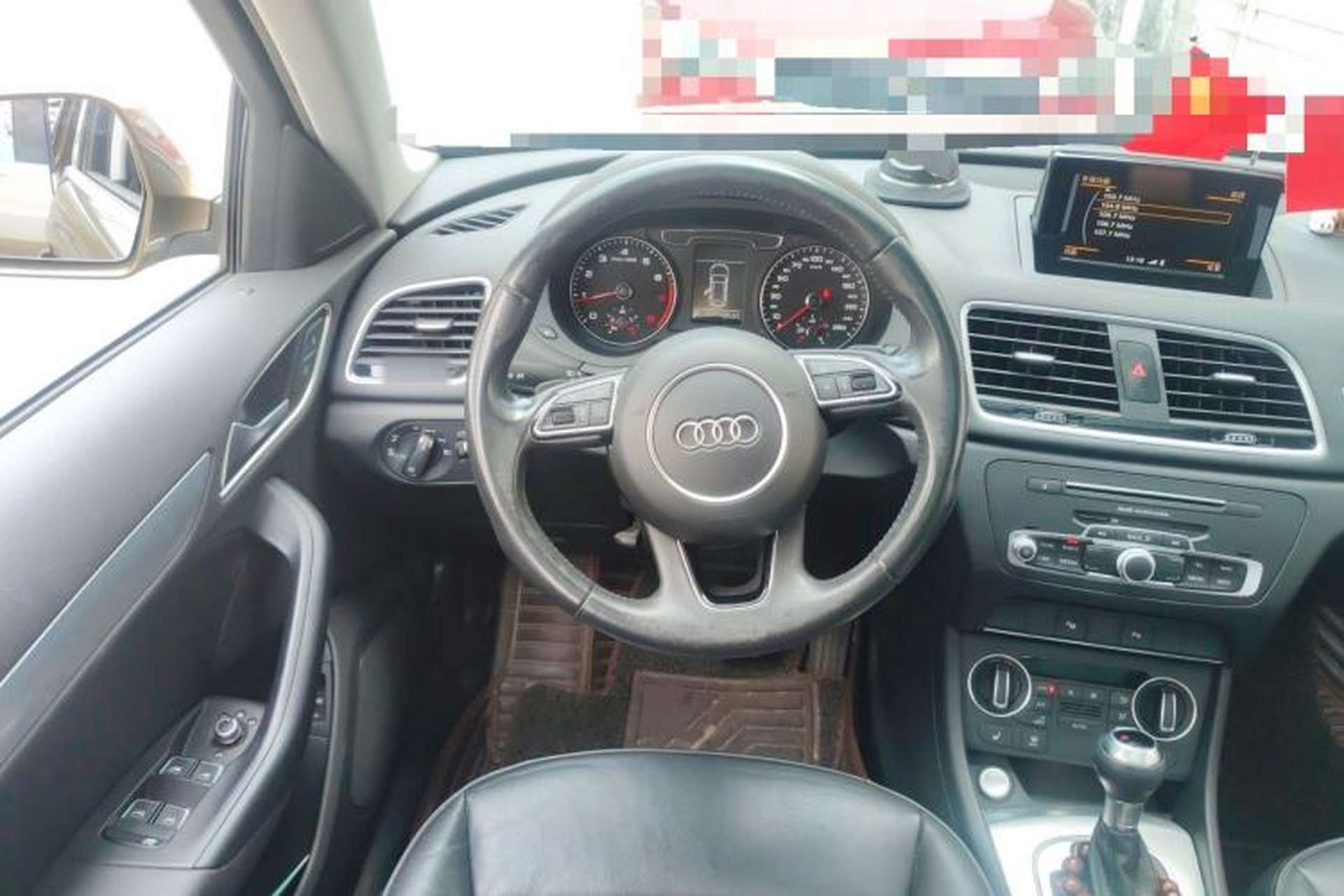 Used Audi Q3 2017 30 TFSI Fashion Model Steering Wheel