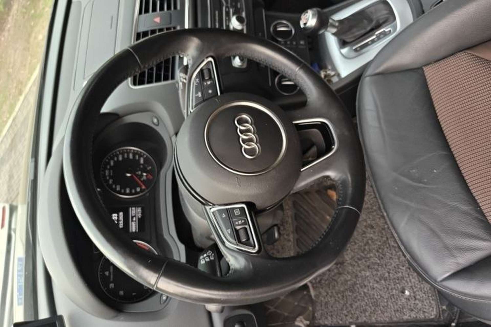 Used Audi Q3 2017 35 TFSI Fashion Model Steering Wheel
