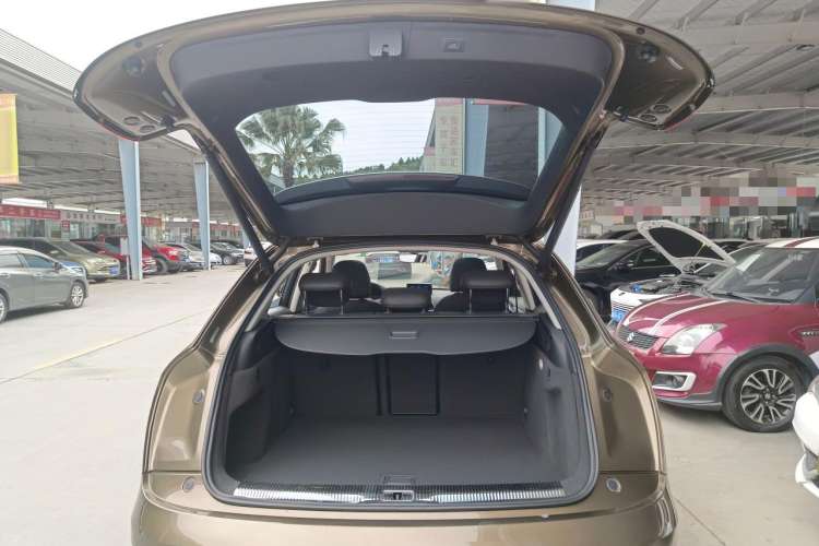 Used Audi Q3 2017 35 TFSI Fashion Model Trunk