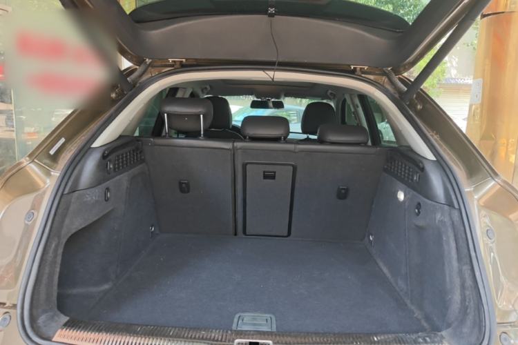 Used Audi Q3 2017 30 TFSI Fashion Model Trunk