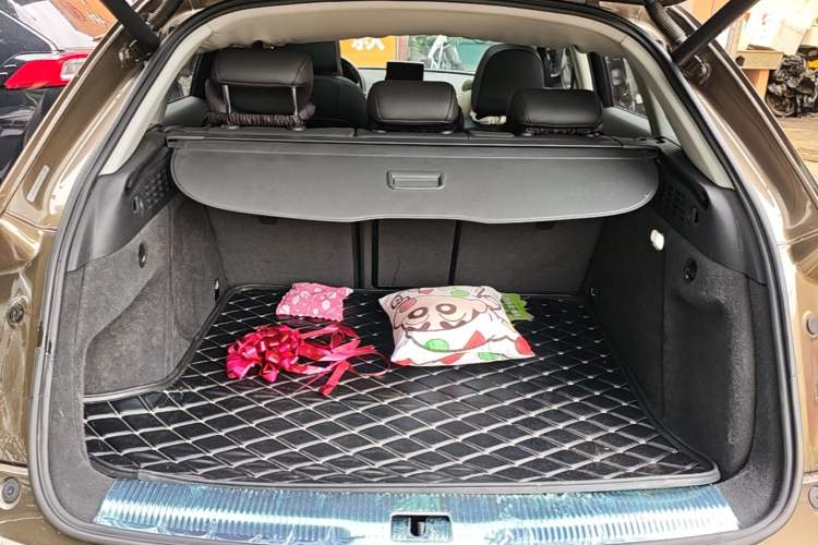 Used Audi Q3 2017 30 TFSI Fashion Model Trunk
