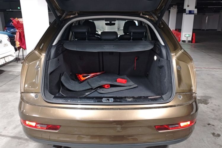 Used Audi Q3 2017 30 TFSI Fashion Model Trunk