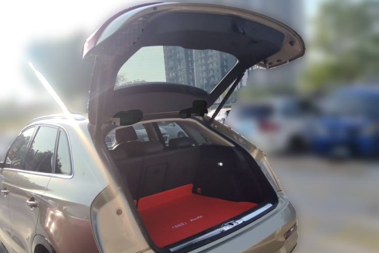Used Audi Q3 2017 35 TFSI Style Edition Trunk