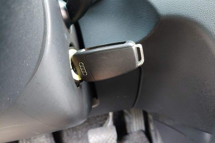 Used Audi Q3 2017 35 TFSI Fashion Model Vehicle Key