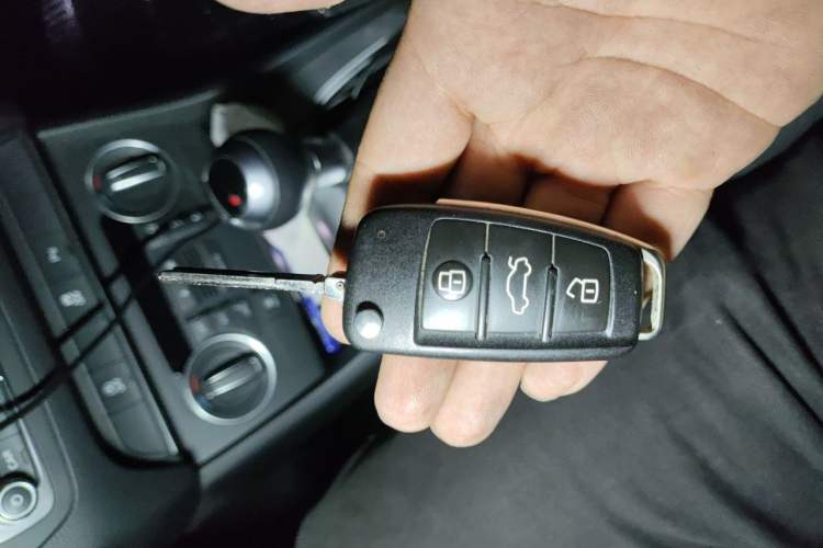 Used Audi Q3 2017 35 TFSI Fashion Model Vehicle Key