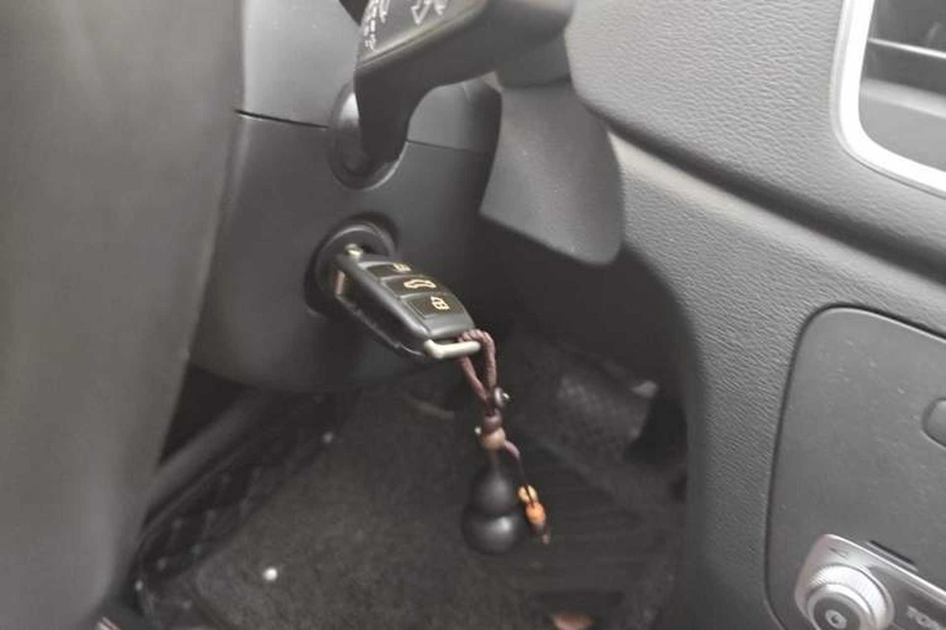 Used Audi Q3 2017 35 TFSI Fashion Model Vehicle Key