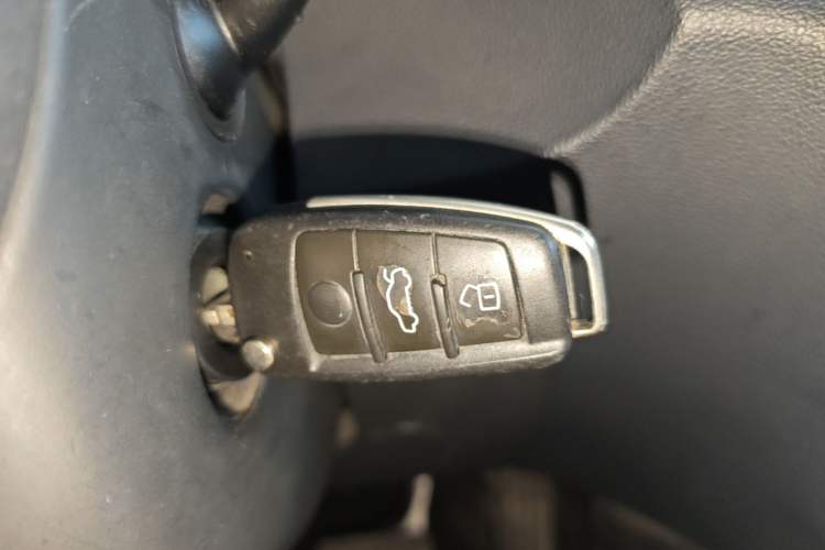 Used Audi Q3 2017 30 TFSI Fashion Model Vehicle Key