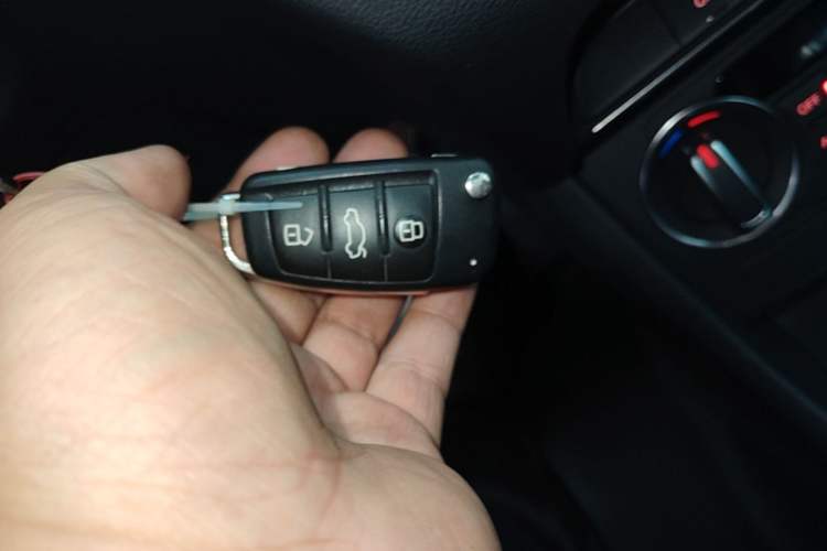 Used Audi Q3 2017 35 TFSI Fashion Model Vehicle Key
