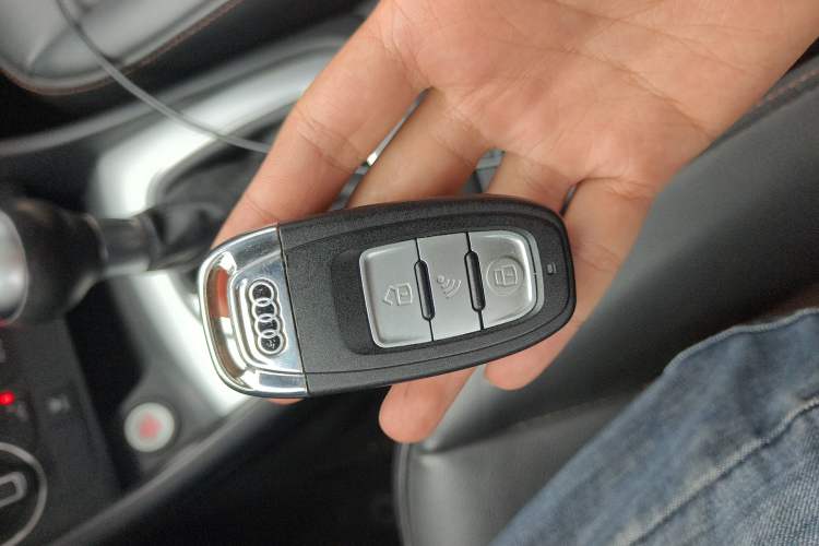 Used Audi Q3 2017 30 TFSI Fashion Model Vehicle Key
