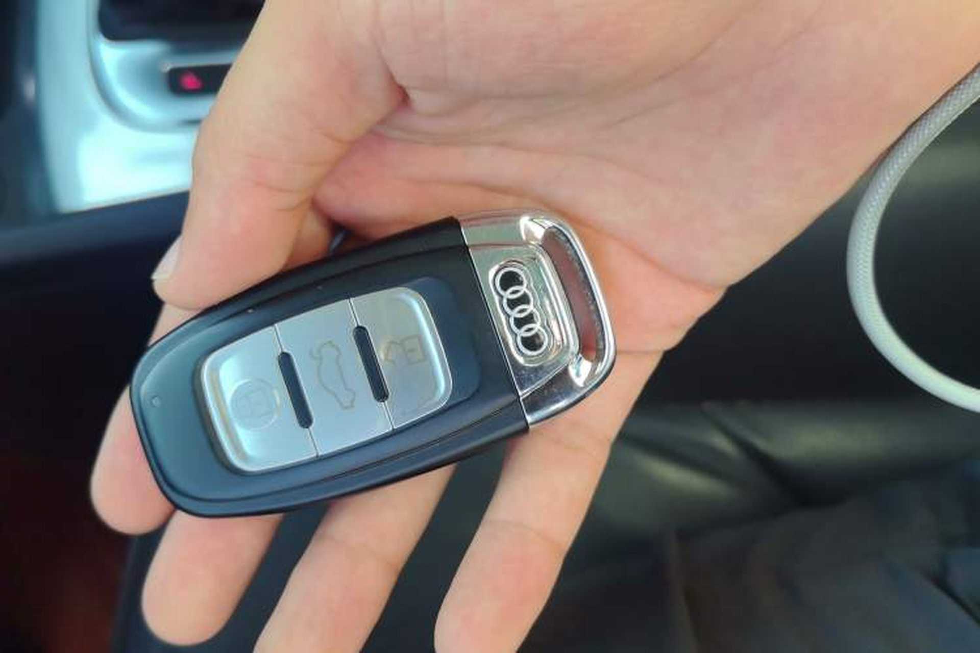 Used Audi Q3 2017 35 TFSI Style Edition Vehicle Key
