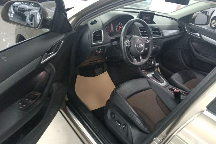 Used Audi Q3 2017 30 TFSI Fashion Model Driver Seat