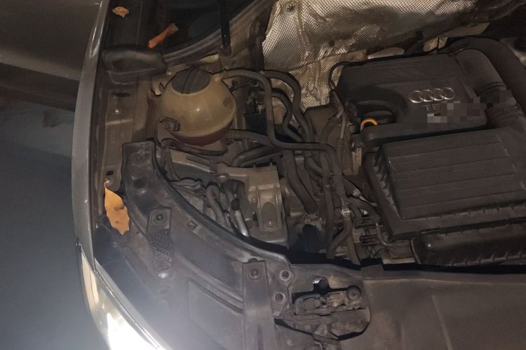 Used Audi Q3 2017 30 TFSI Fashion Model Engine Bay Right