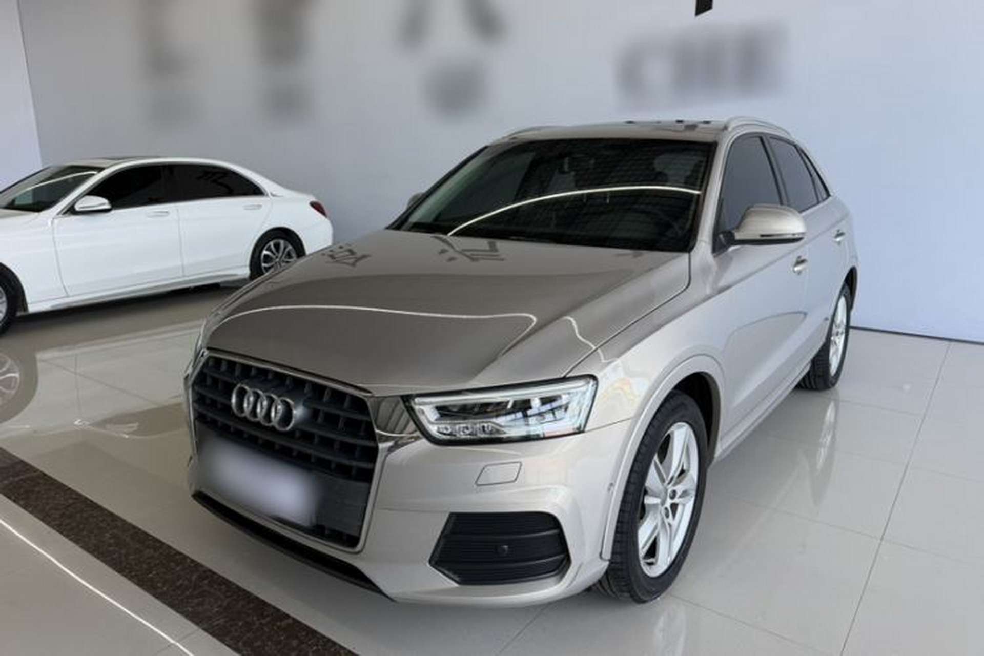 Used Audi Q3 2017 30 TFSI Fashion Model Exterior 2
