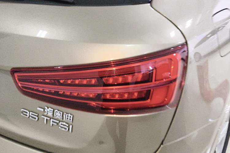 Used Audi Q3 2017 35 TFSI Fashion Model Exterior 3