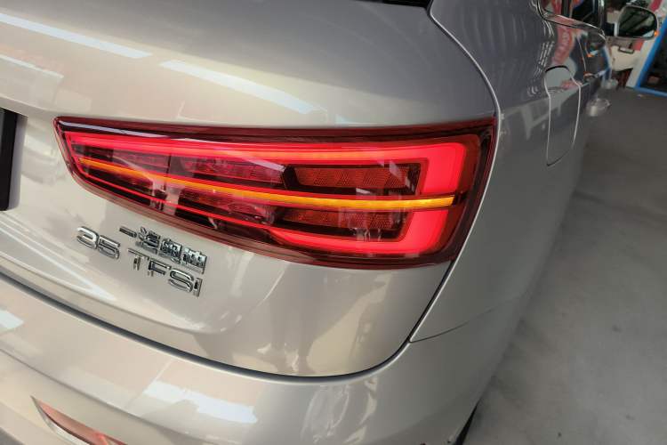 Used Audi Q3 2017 35 TFSI Fashion Model Exterior 3