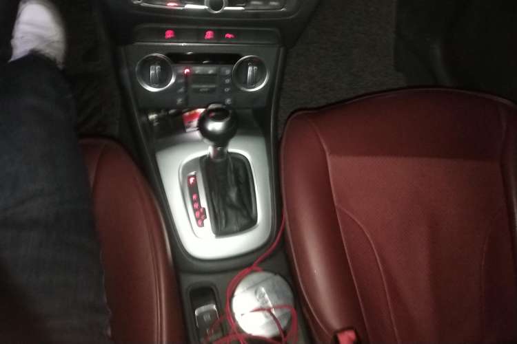 Used Audi Q3 2017 30 TFSI Fashion Model Gear Lever