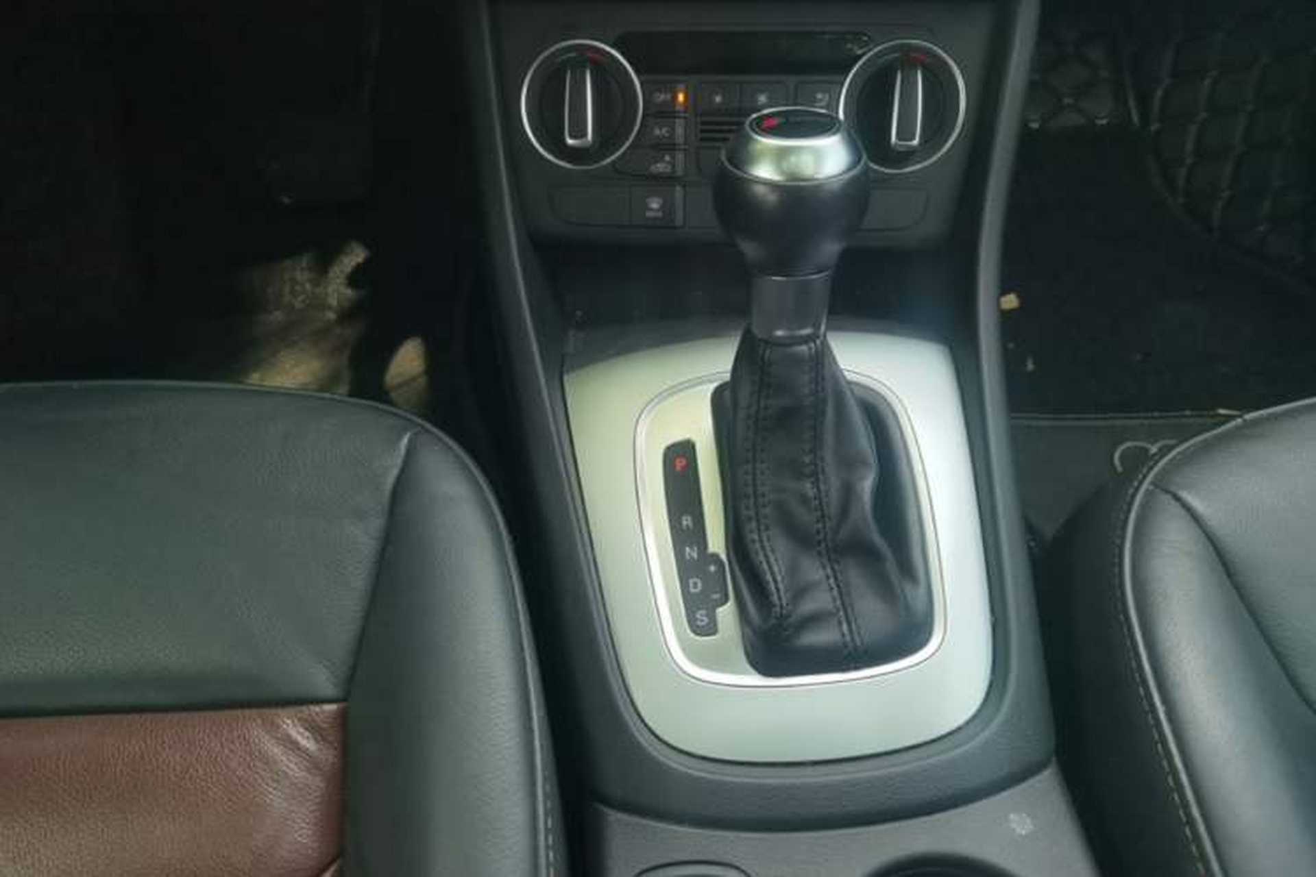 Used Audi Q3 2017 30 TFSI Fashion Model Gear Lever