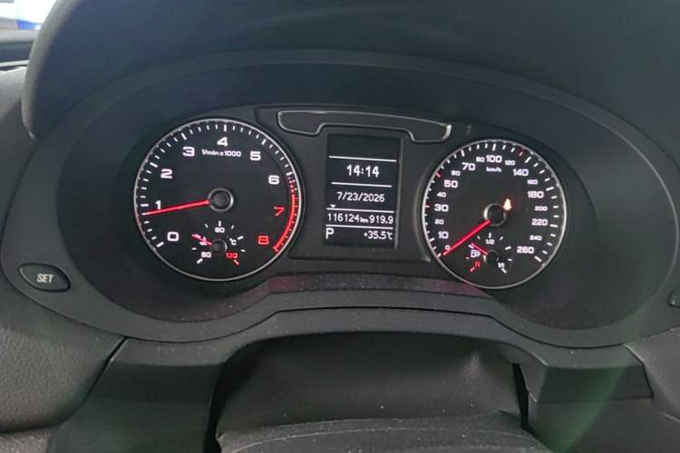 Used Audi Q3 2017 35 TFSI Fashion Model Instrument Cluster