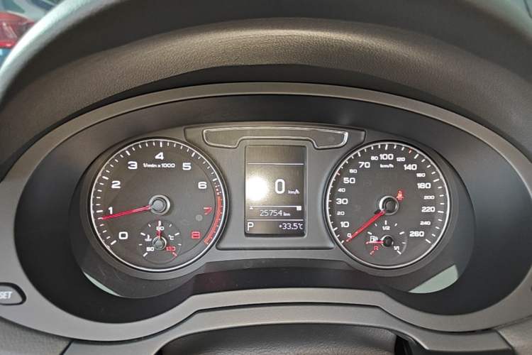 Used Audi Q3 2017 30 TFSI Fashion Model Instrument Cluster