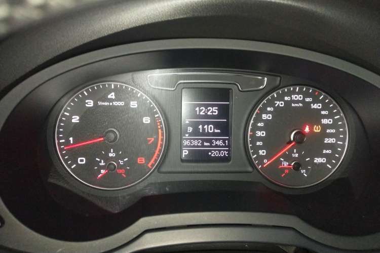 Used Audi Q3 2017 30 TFSI Fashion Model Instrument Cluster