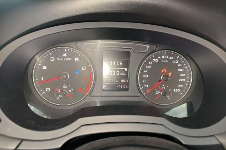 Used Audi Q3 2017 35 TFSI Fashion Model Instrument Cluster
