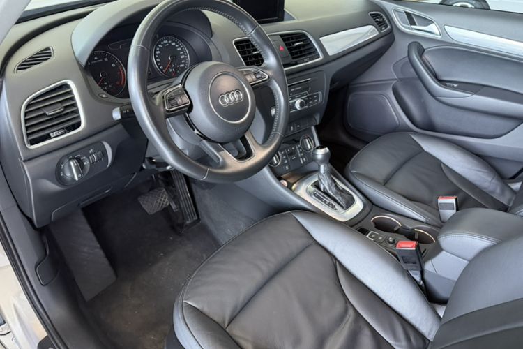 Used Audi Q3 2017 30 TFSI Fashion Model Interior 2