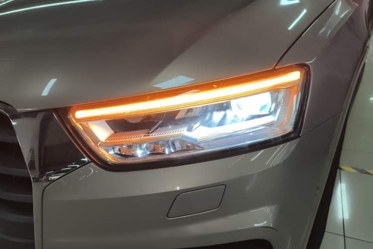 Used Audi Q3 2017 30 TFSI Fashion Model Left Front Headlight