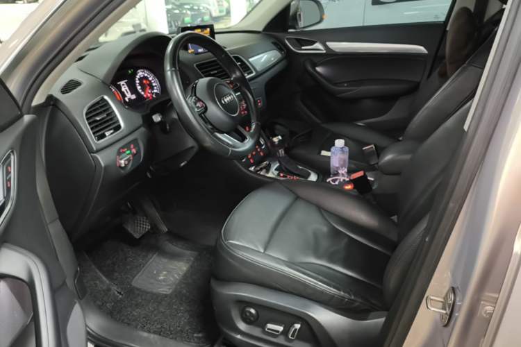 Used Audi Q3 2017 30 TFSI Fashion Model Left Front Seat