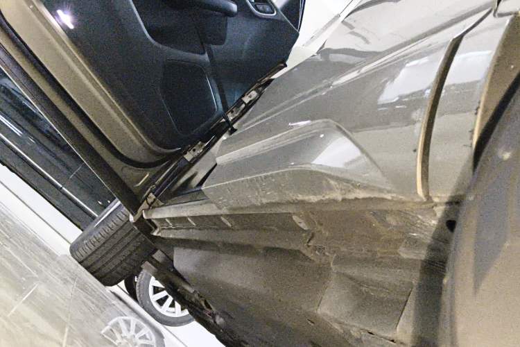 Used Audi Q3 2017 35 TFSI Fashion Model Left Side Sill