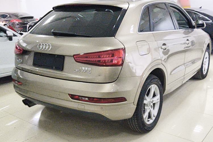 Used Audi Q3 2017 35 TFSI Fashion Model Rear Right 45 Deg