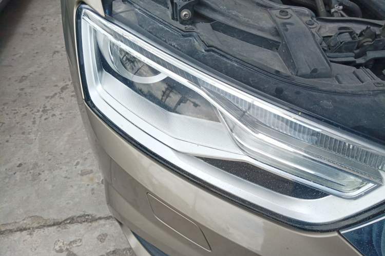 Used Audi Q3 2017 30 TFSI Fashion Model Right Front Headlight