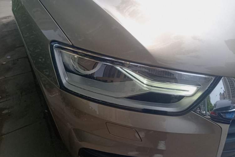 Used Audi Q3 2017 30 TFSI Fashion Model Right Front Headlight