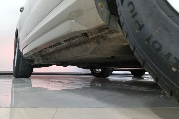 Used Audi Q3 2017 30 TFSI Fashion Model Right Side Sill