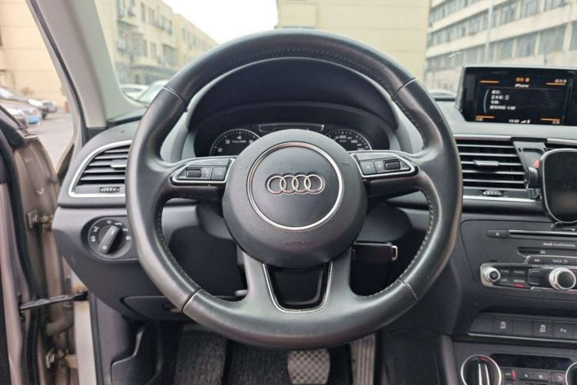 Used Audi Q3 2017 30 TFSI Fashion Model Steering Wheel