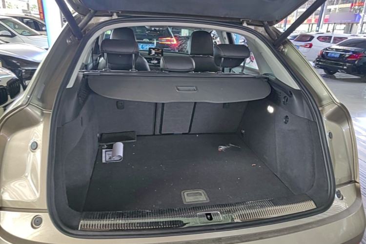 Used Audi Q3 2017 35 TFSI Fashion Model Trunk
