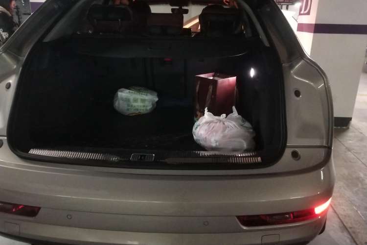 Used Audi Q3 2017 30 TFSI Fashion Model Trunk