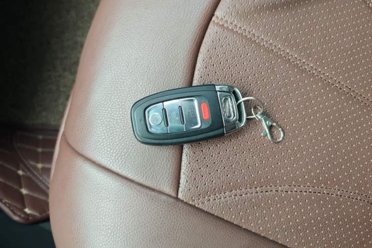 Used Audi Q3 2017 35 TFSI Fashion Model Vehicle Key