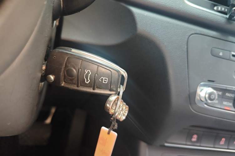 Used Audi Q3 2017 30 TFSI Fashion Model Vehicle Key