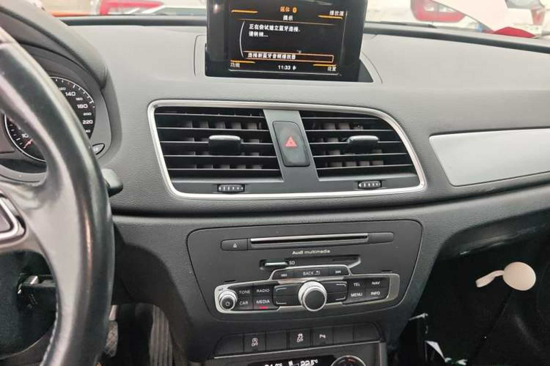 Used Audi Q3 2017 30 TFSI Fashion Model Audio And AC Panel