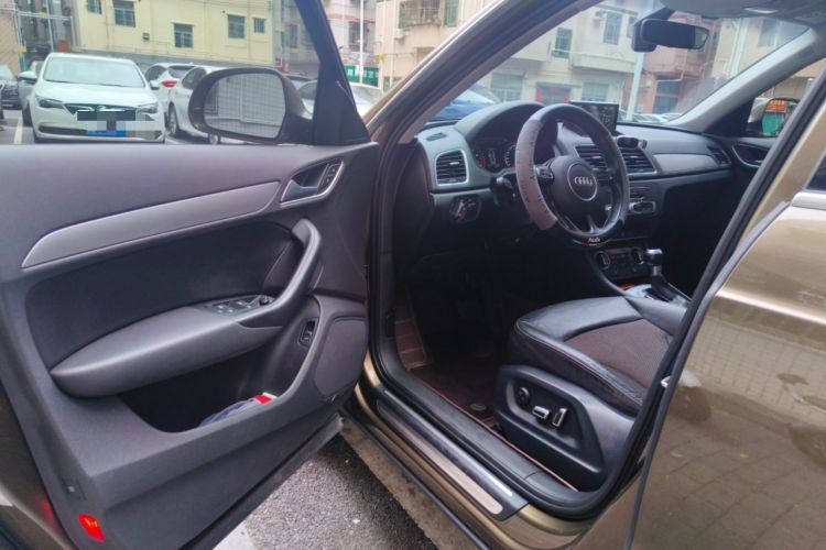 Used Audi Q3 2017 30 TFSI Fashion Model Driver Seat
