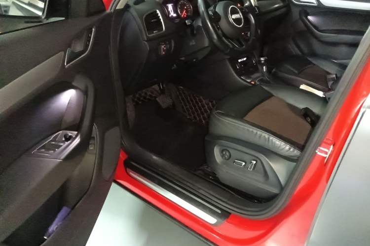 Used Audi Q3 2017 35 TFSI Fashion Model Driver Seat